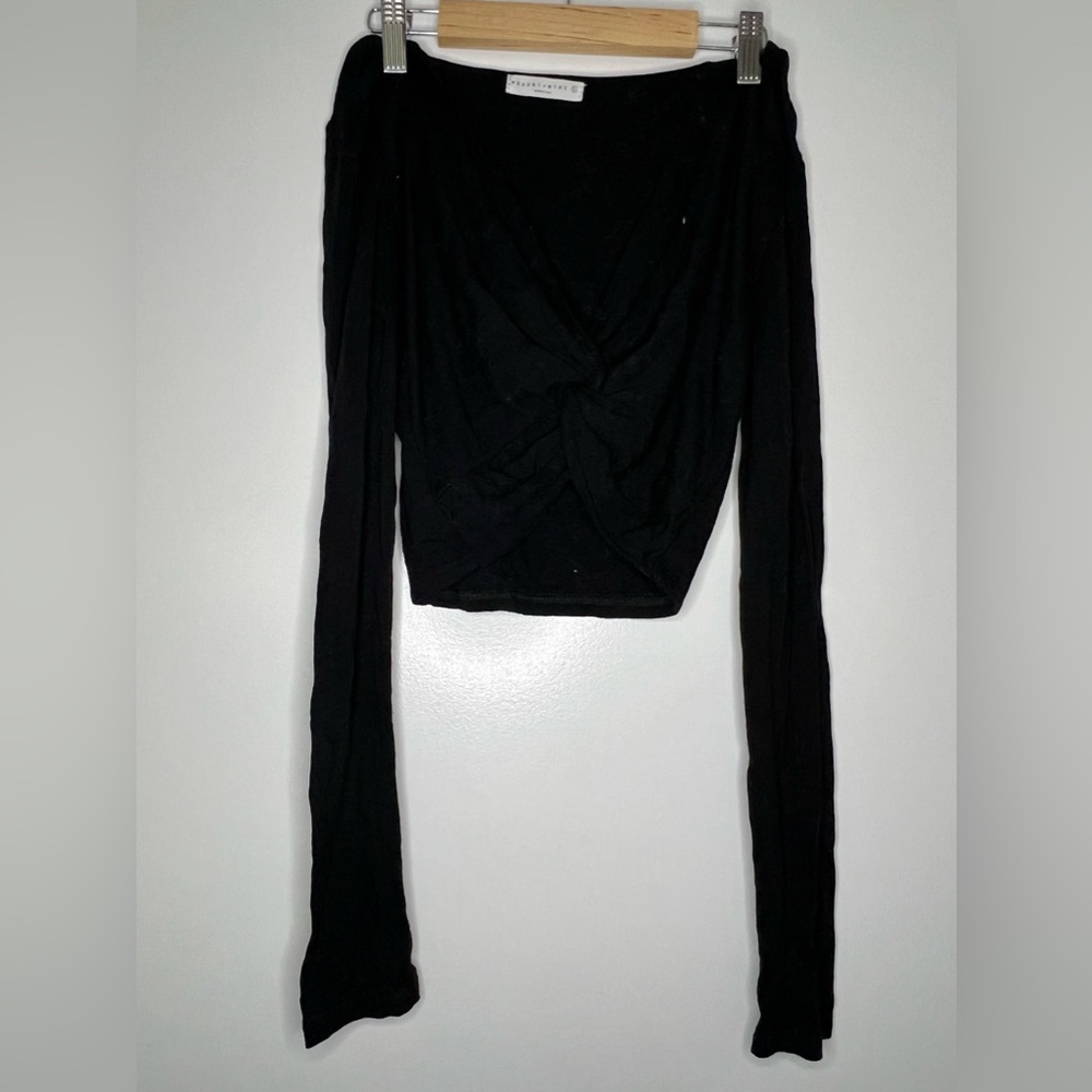 black crop top twist front